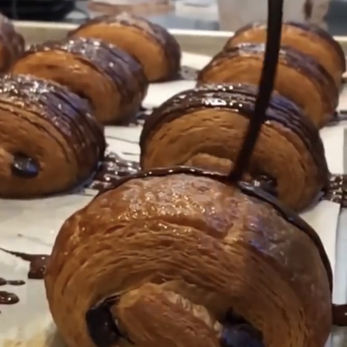 Lincoln Carson ILLANKA Chocolate Croissant Video