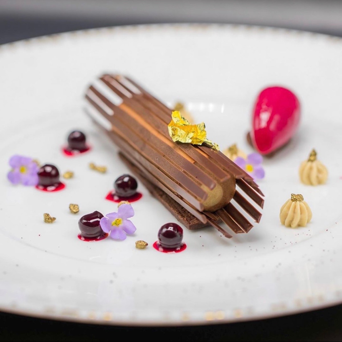 PLATED DESSERTS BY GHAYA F. OLIVEIRA
